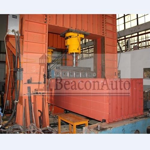 船舶結(jié)構(gòu)力學三通道協(xié)調(diào)加載試驗臺