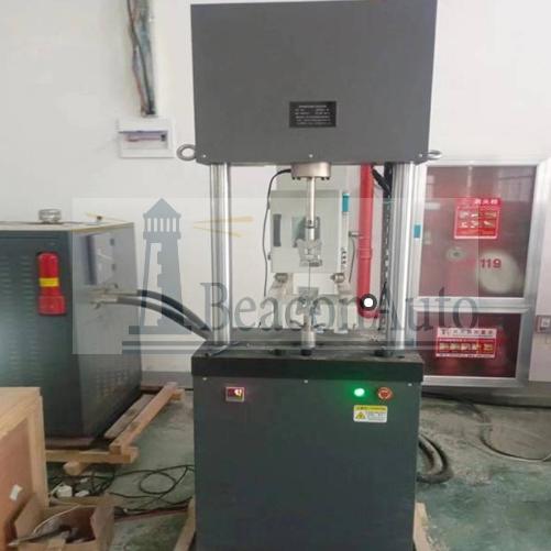 韌帶假體動(dòng)態(tài)疲勞試驗(yàn)機(jī)