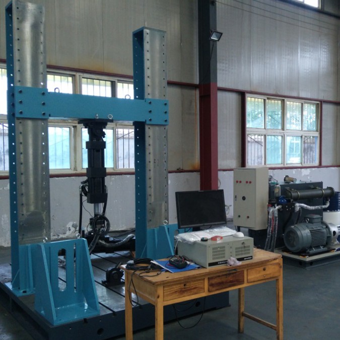 1669946704551269.jpg 汽車配件三角臂反復(fù)加載疲勞試驗(yàn)機(jī).JPG